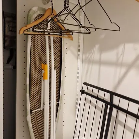 Away Near Services Appartamento *