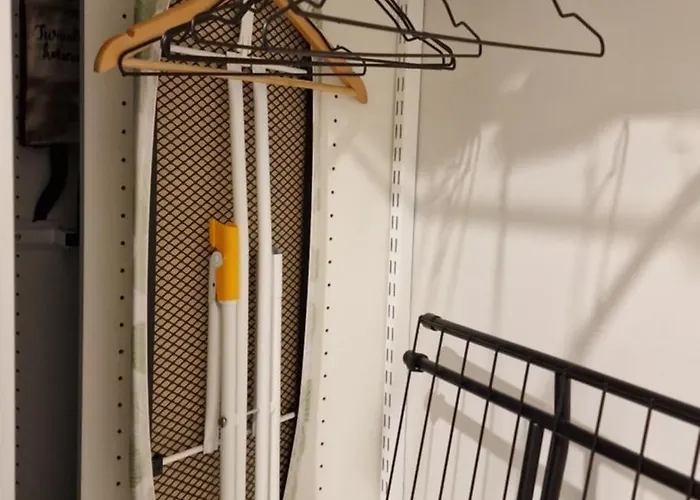 Away Near Services Appartamento *